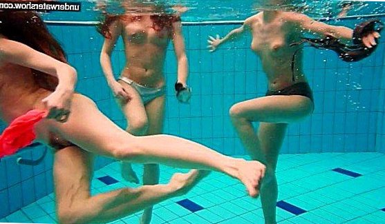 порно с сосущей женой