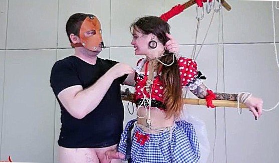 жена кончила с двумя порно