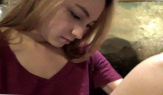 порно один трахает другой лижет пизду