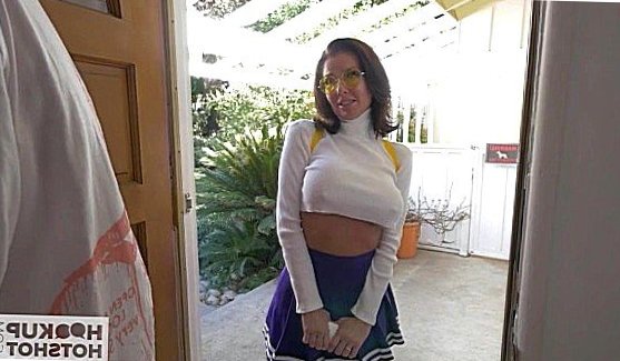 секс порно видео совратила одноклассника